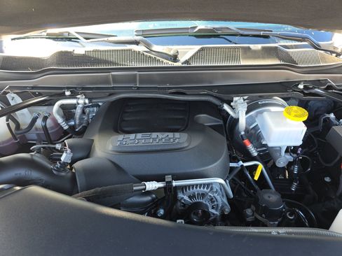 Used 2025 RAM 2500 Big Horn image 18