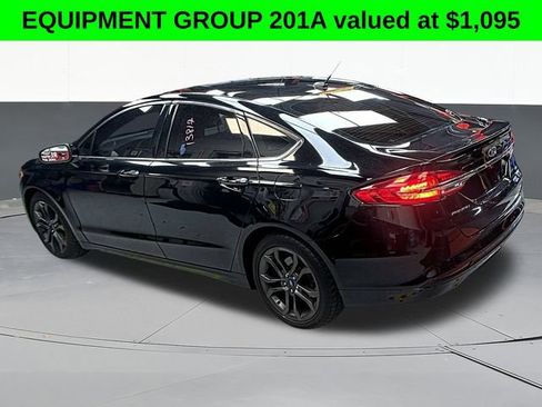 Used 2018 Ford Fusion SE w/ Equipment Group 201A image 4