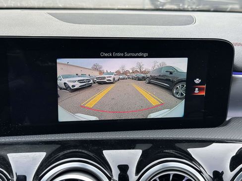 Used 2022 Mercedes-Benz CLA 250 4MATIC image 31