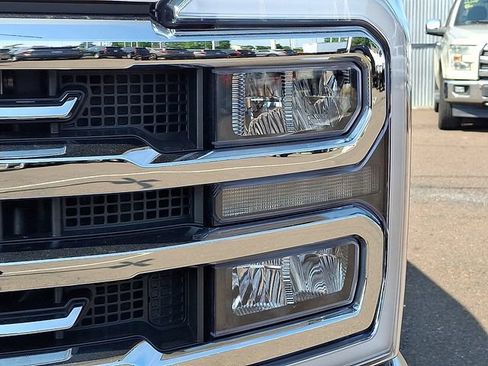Used 2024 Ford F250 Lariat w/ Lariat Ultimate Package AWD/4WD image 9