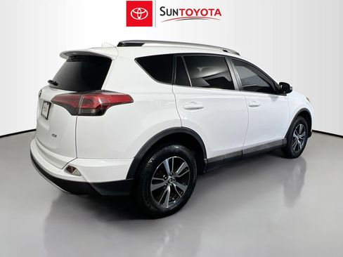 Used 2016 Toyota RAV4 XLE FWD image 4