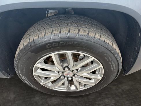 Used 2019 GMC Acadia SLE AWD/4WD image 40