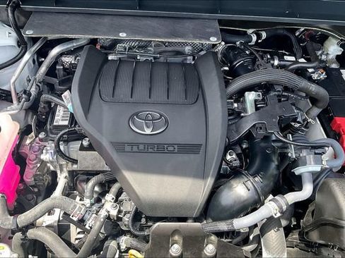 Used 2026 Toyota Highlander XLE AWD/4WD image 32