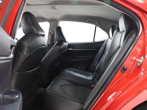 Used 2019 Toyota Camry SE FWD image 29