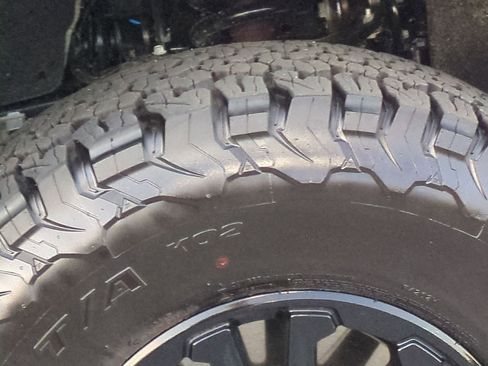 Used 2025 Ford F150 Raptor image 12