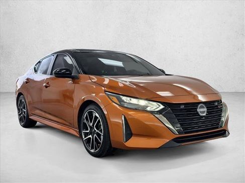 Used 2024 Nissan Sentra SR FWD image 3