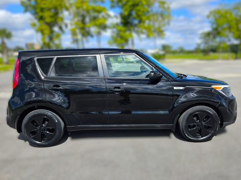 Used 2015 Kia Soul image 4