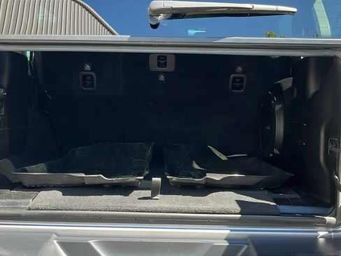 Used 2019 Jeep Wrangler Unlimited Sahara AWD/4WD image 29