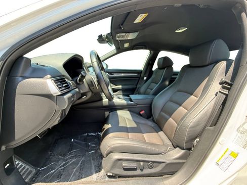 Used 2019 Honda Accord Sport image 9