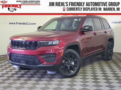 Used 2024 Jeep Grand Cherokee Altitude AWD/4WD image 1
