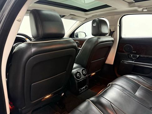 Used 2017 Jaguar XJ R-Sport image 17