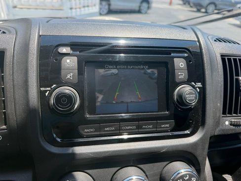 Used 2017 RAM ProMaster 2500 w/ Premium Appearance Group FWD image 13