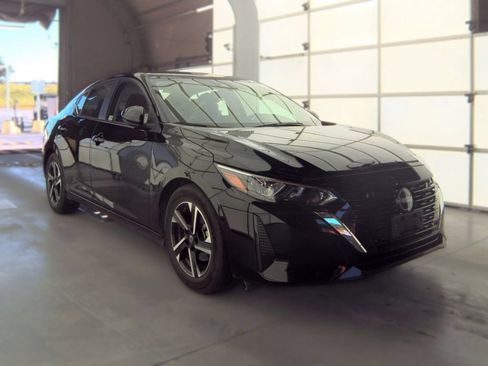Used 2025 Nissan Sentra SV FWD image 6