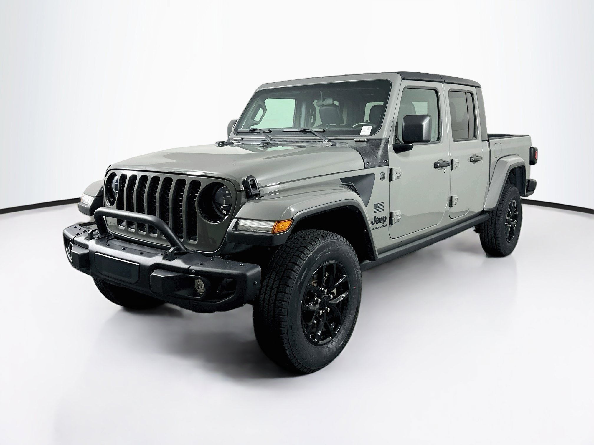 Used 2023 Jeep Gladiator Sport AWD/4WD image 3