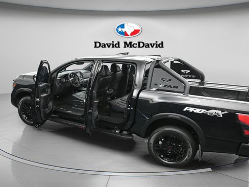 Used 2021 Nissan Titan PRO-4X w/ Pro-4x Convenience Package image 49