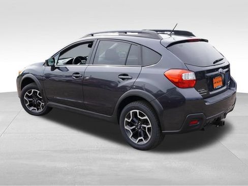 Used 2016 Subaru Crosstrek 2.0i Premium w/ Moonroof Package AWD/4WD image 8