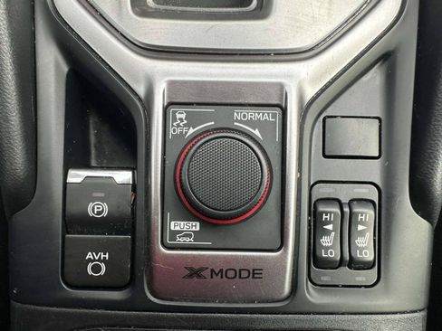 Used 2023 Subaru Forester Premium AWD/4WD image 36
