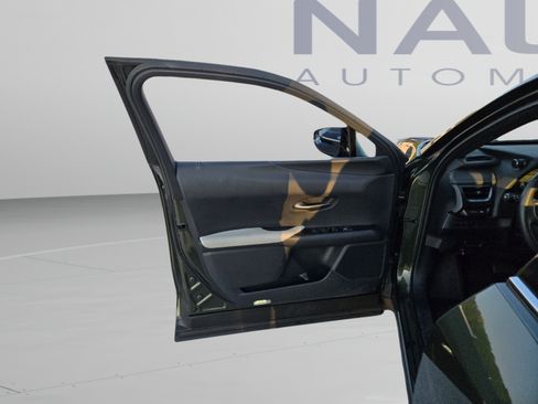 Used 2019 Lexus UX 200 w/ Accessory Package 2 FWD image 7