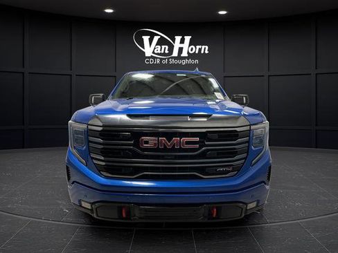 Used 2023 GMC Sierra 1500 AT4 w/ Technology Package image 11