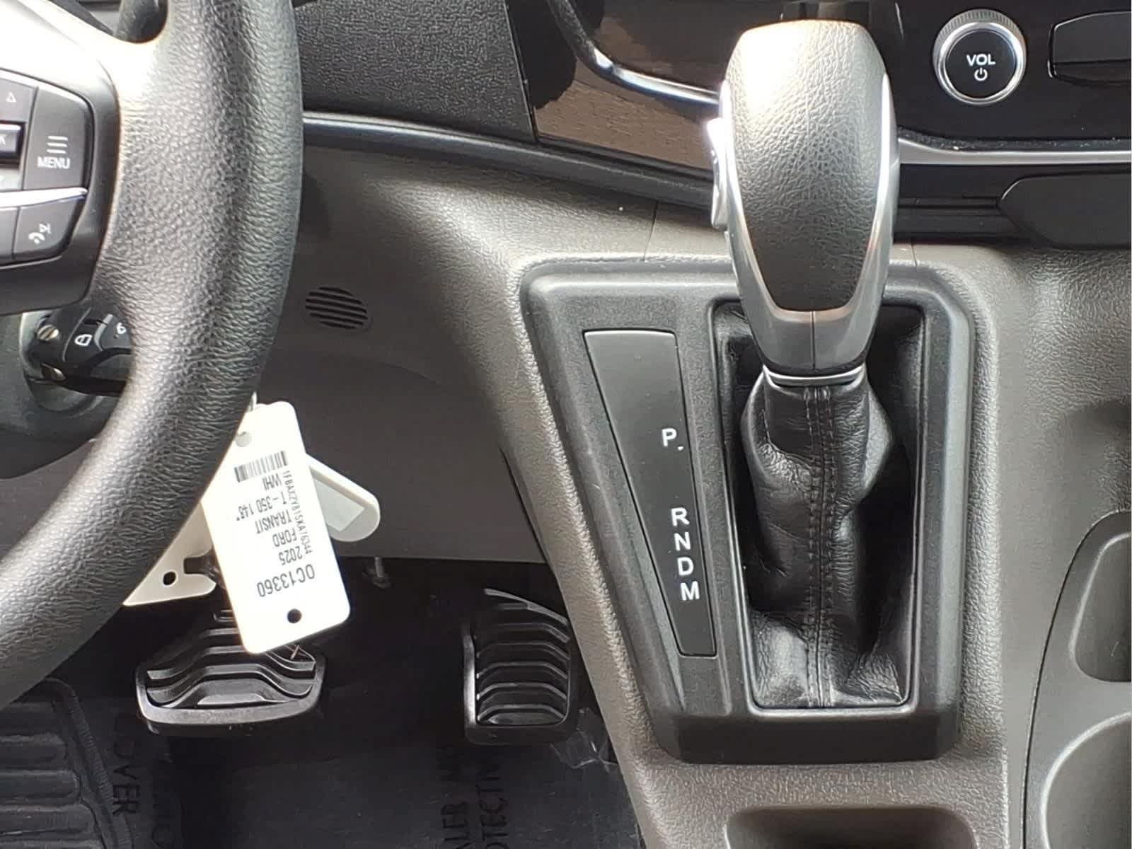 Used 2025 Ford Transit 350 XLT RWD image 26