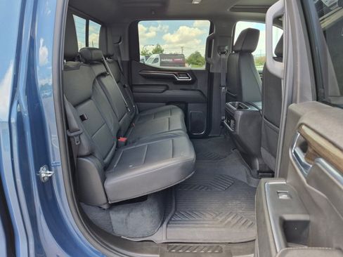 Used 2024 Chevrolet Silverado 1500 LT Trail Boss w/ Convenience Package II AWD/4WD image 20
