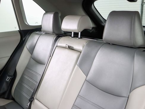 Used 2021 Toyota RAV4 XLE Premium image 25