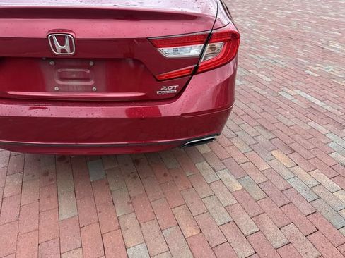 Used 2020 Honda Accord Touring image 12