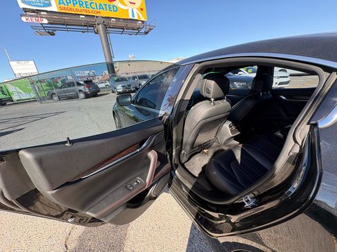Used 2015 Maserati Ghibli S Q4 image 30