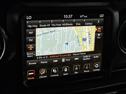 Used 2023 Jeep Wrangler Unlimited w/ 8.4" Radio Group image 12