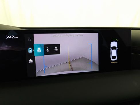 Used 2025 Genesis G80 3.5T Sport image 25