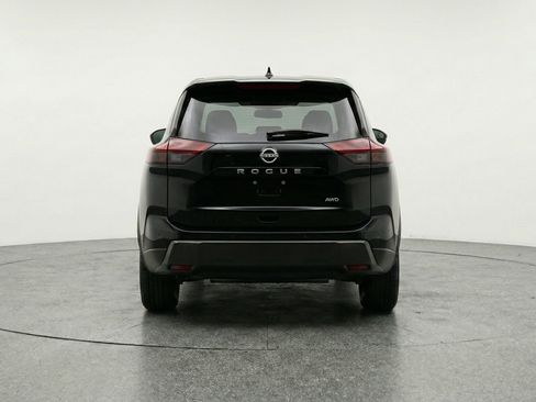 Used 2025 Nissan Rogue SV image 7