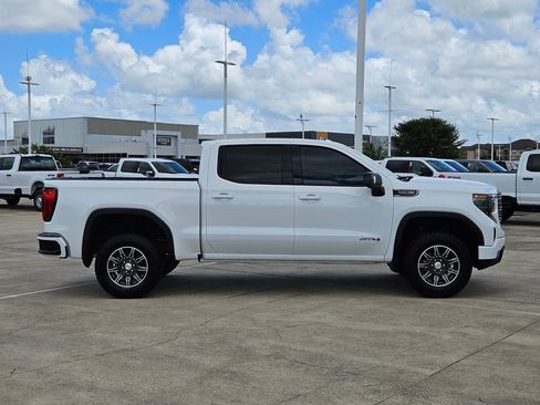 Used 2025 GMC Sierra 1500 AT4 AWD/4WD image 2