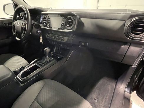 Used 2022 Toyota Tacoma SR image 30