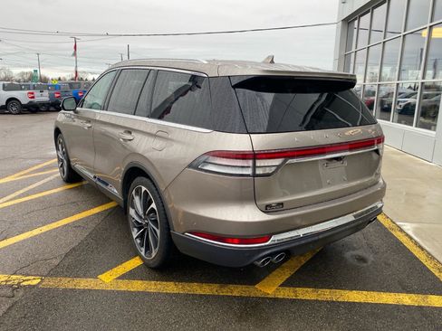 Used 2020 Lincoln Aviator Reserve w/ Equipment Group 202A image 3