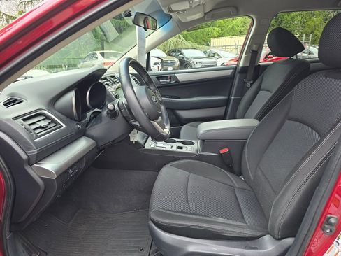 Used 2018 Subaru Outback 2.5i Premium AWD/4WD image 8