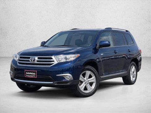Used 2012 Toyota Highlander SE w/ Tow Pkg AWD/4WD image 11