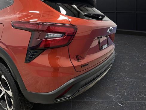 Used 2024 Chevrolet Trax RS w/ Driver Confidence Package image 29