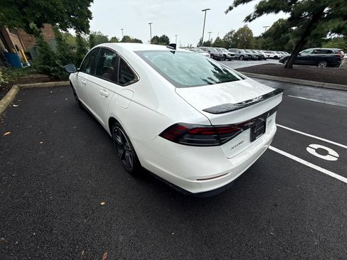 Used 2023 Honda Accord Sport image 11