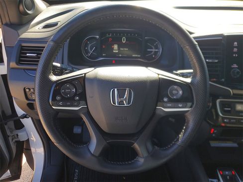 Used 2023 Honda Passport Elite image 18