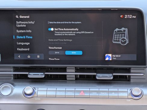 New 2026 Hyundai Kona SE image 18