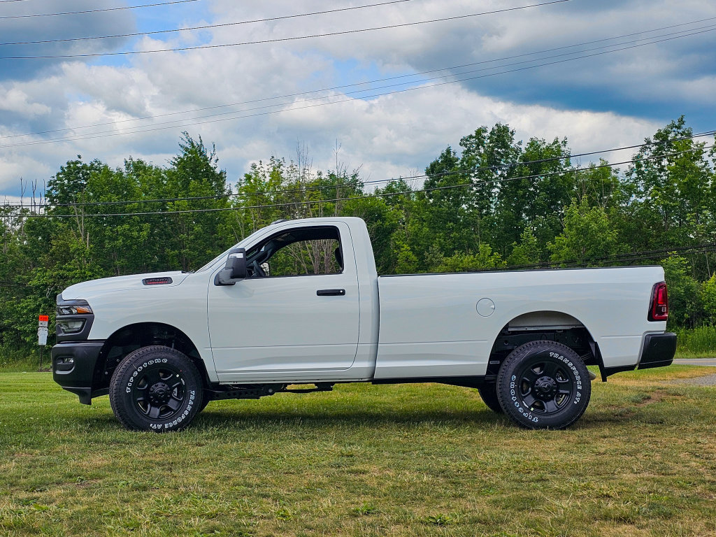 New 2026 RAM 3500 Tradesman AWD/4WD image 9