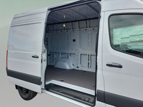 New 2025 Mercedes-Benz Sprinter 2500 image 15
