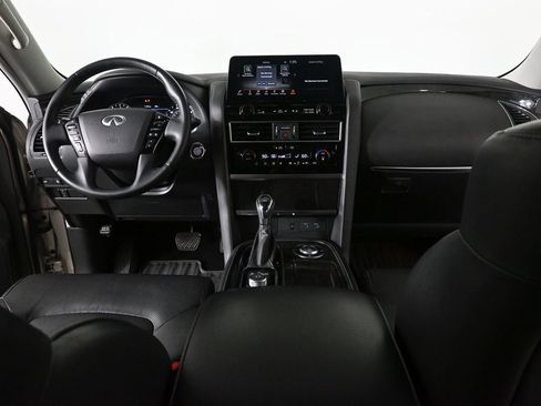Used 2022 INFINITI QX80 Luxe w/ All-Season Package RWD image 17