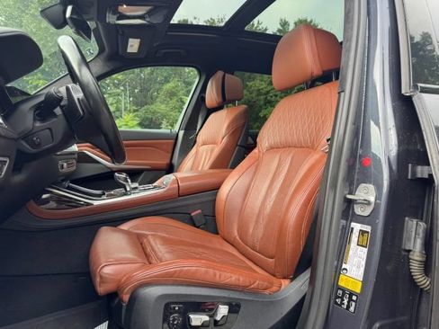 Used 2019 BMW X7 xDrive50i w/ M Sport Package AWD/4WD image 18