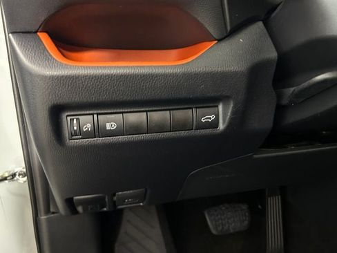 Used 2019 Toyota RAV4 Adventure AWD/4WD image 18