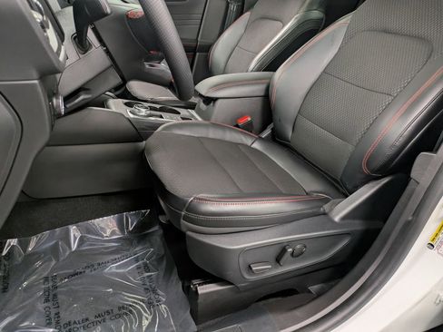 Used 2024 Ford Escape ST-Line w/ Tech Pack #1 AWD/4WD image 11