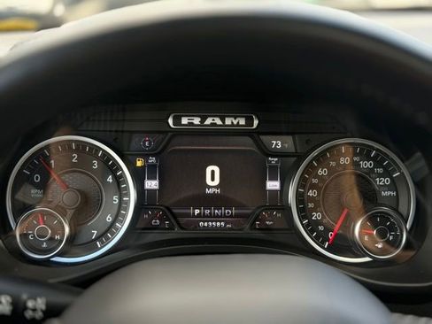 Used 2022 RAM 1500 Laramie AWD/4WD image 15