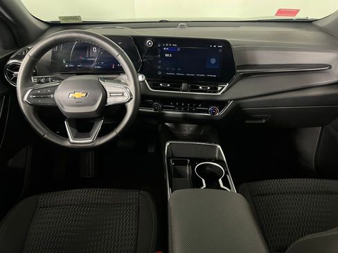 Used 2025 Chevrolet Equinox LT image 14