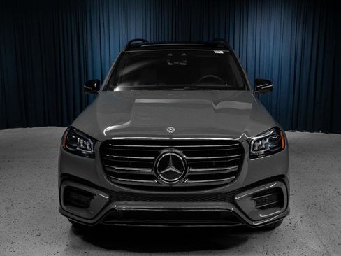 New 2026 Mercedes-Benz GLS 450 4MATIC image 2