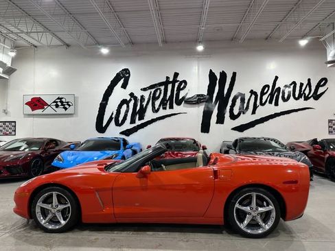 Used 2012 Chevrolet Corvette Convertible w/ 3LT Preferred Equipment Group RWD image 28
